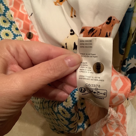 Anthropologie. The Paz Buttondown Shirt by Maeve. - Picture 2 of 5